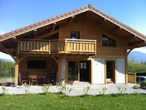 construction bois, construction pinget, construction chalet, construction villas, construction ossature bois, rénovation chalet, rénovation villa, extensions chalet, extension villa, agencement chalet, agencement villa